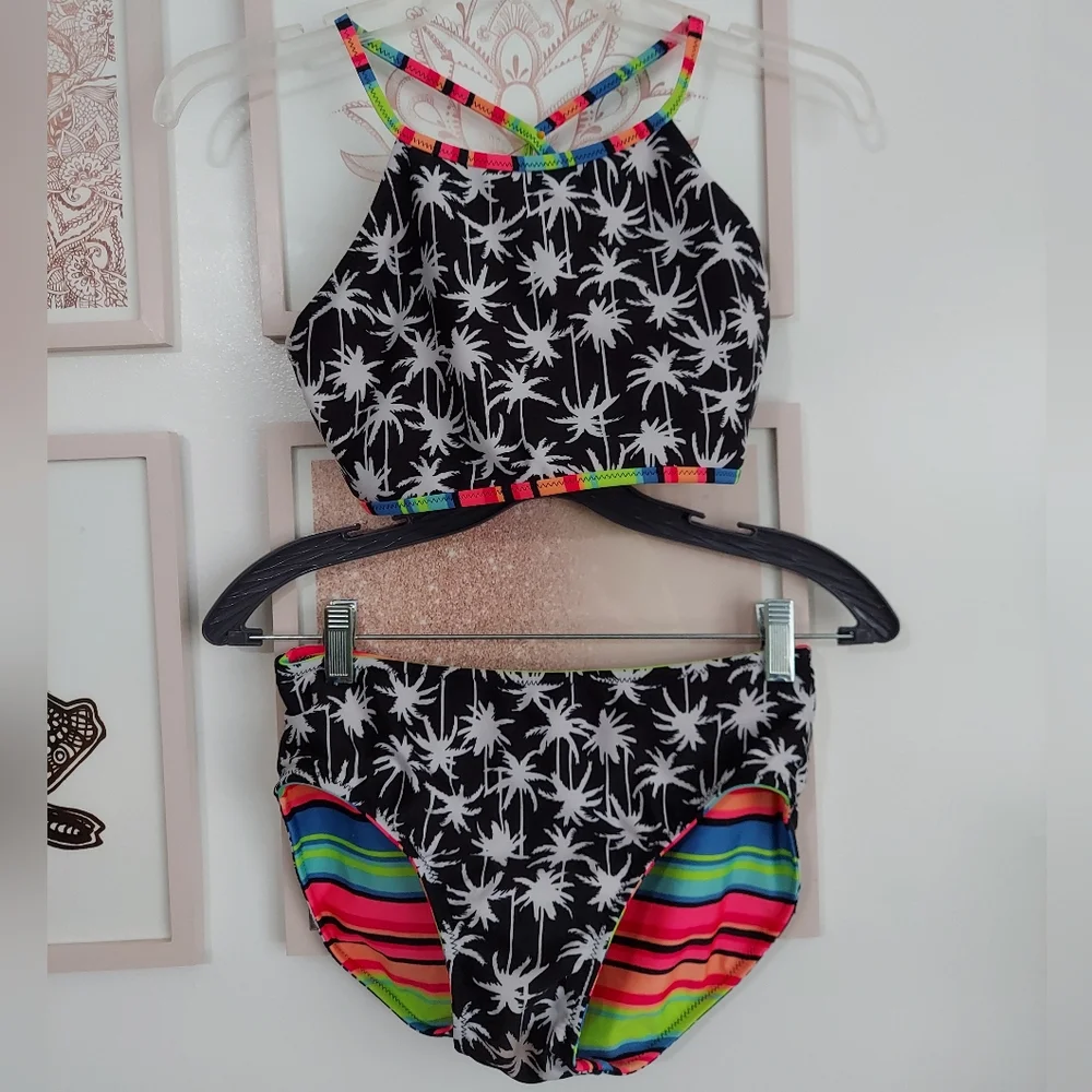🎁 10/$25- Palm Palooza Art Class Reversible Bikini, size 14